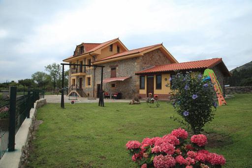 Vivienda Rural La Mazuga Holiday home Cabarceno